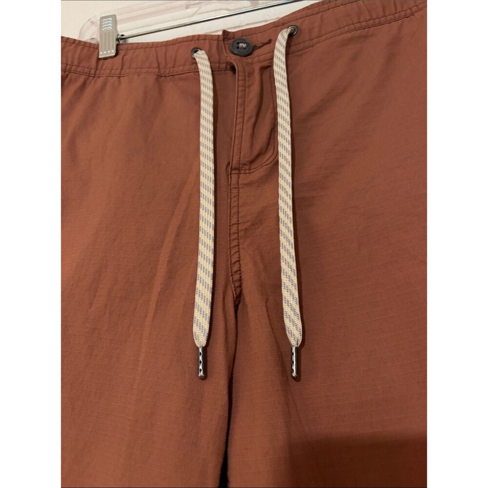 Vuori Wide Leg Ripstop Crop Pants Rose Medium - Picture 3 of 5